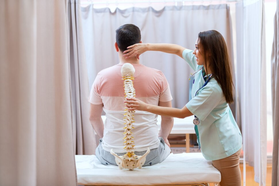 Chiropractic Associate for Wellness Clinic