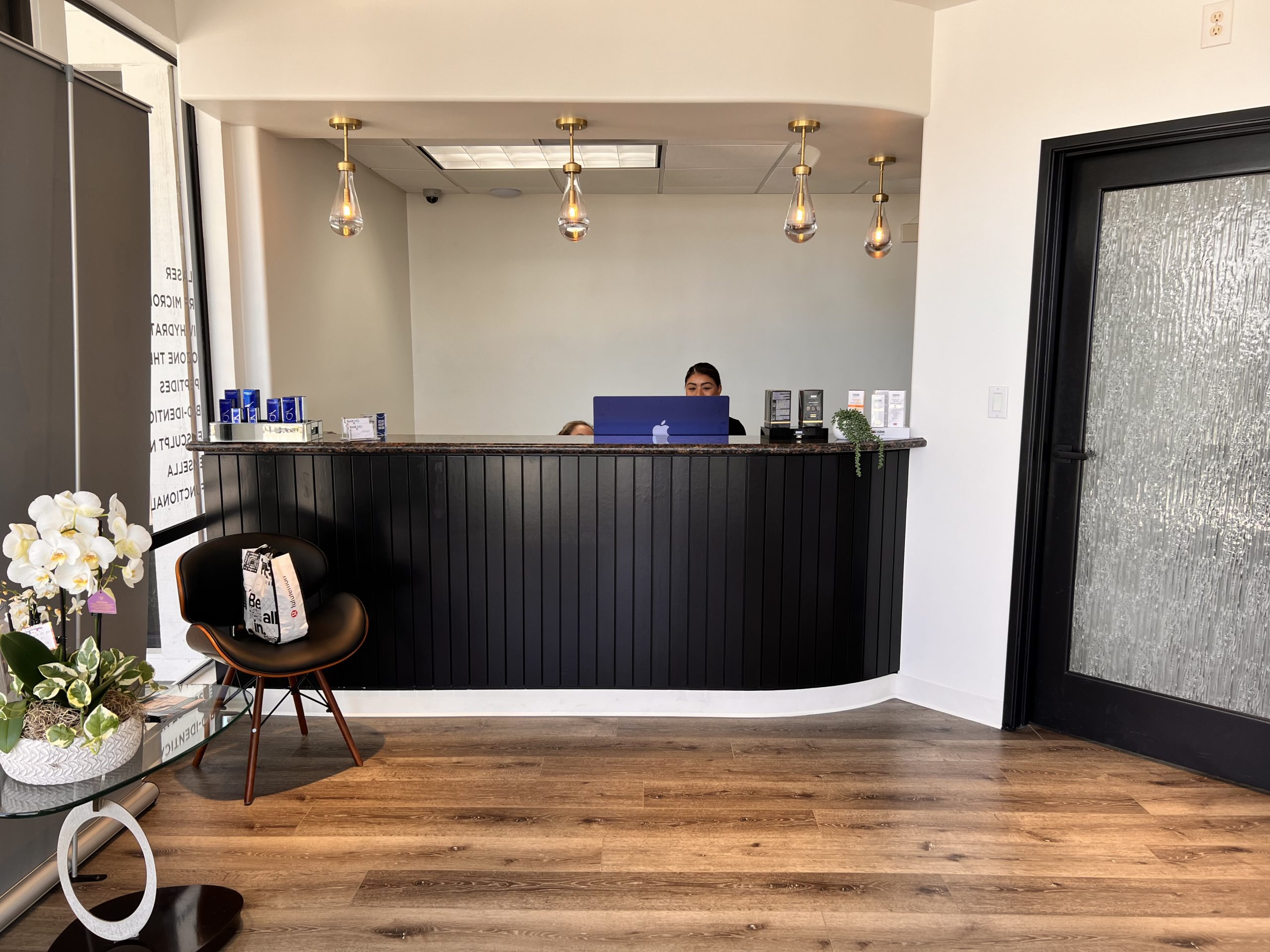 MD looking for DC to rent space in Integrative Medical clinic – Costa Mesa/Newport Beach
