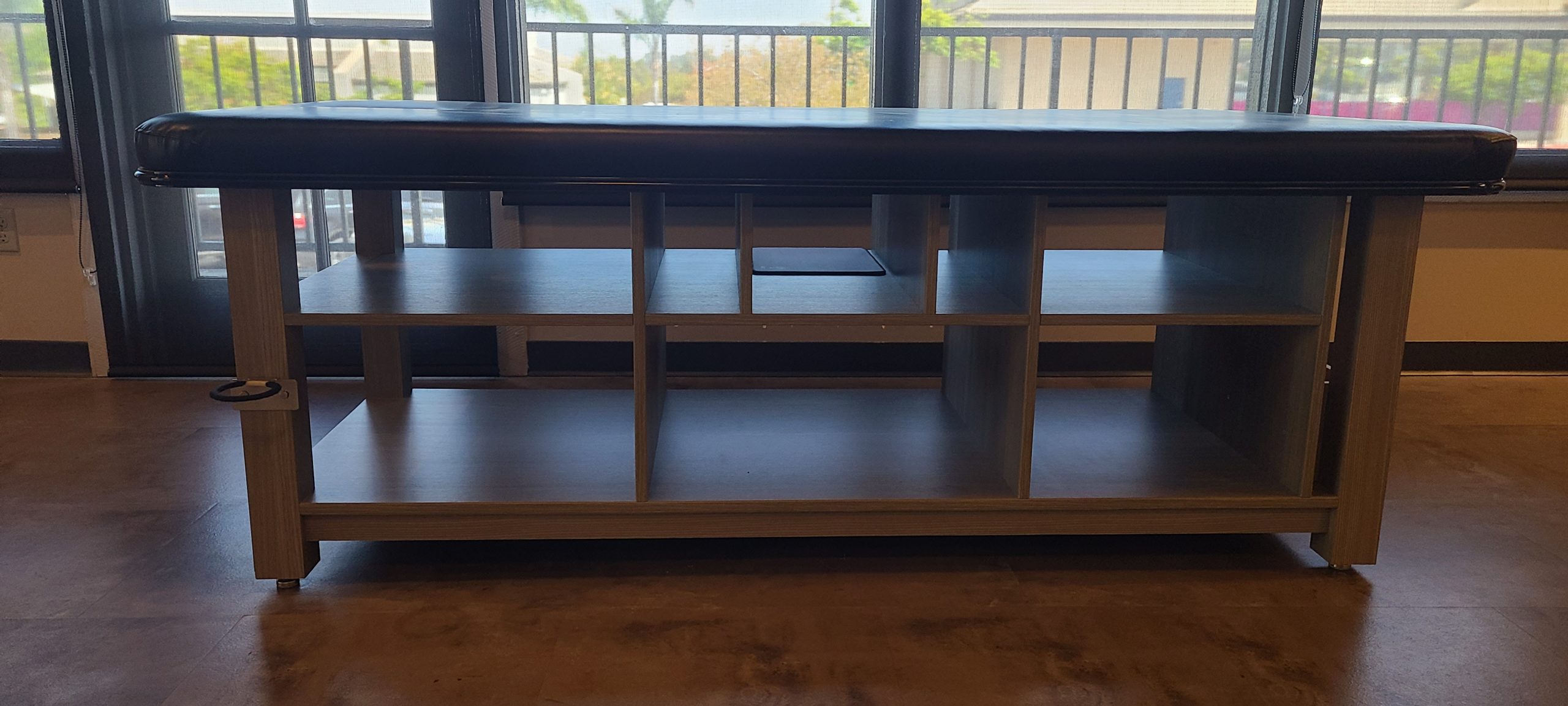 Deluxe Massage, Stretch Stationary Table