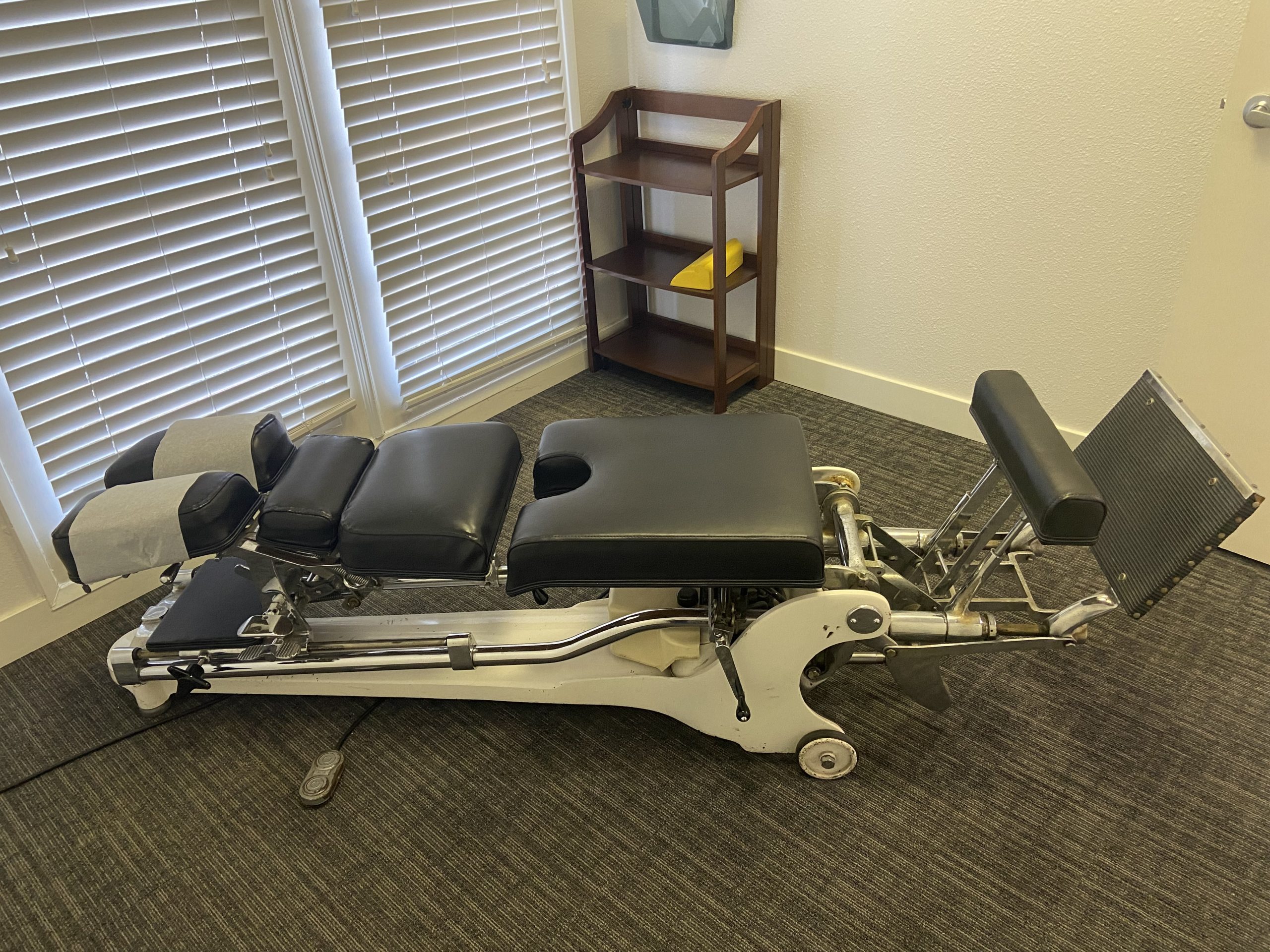Chiropractic Table Zenith 210 Hylo