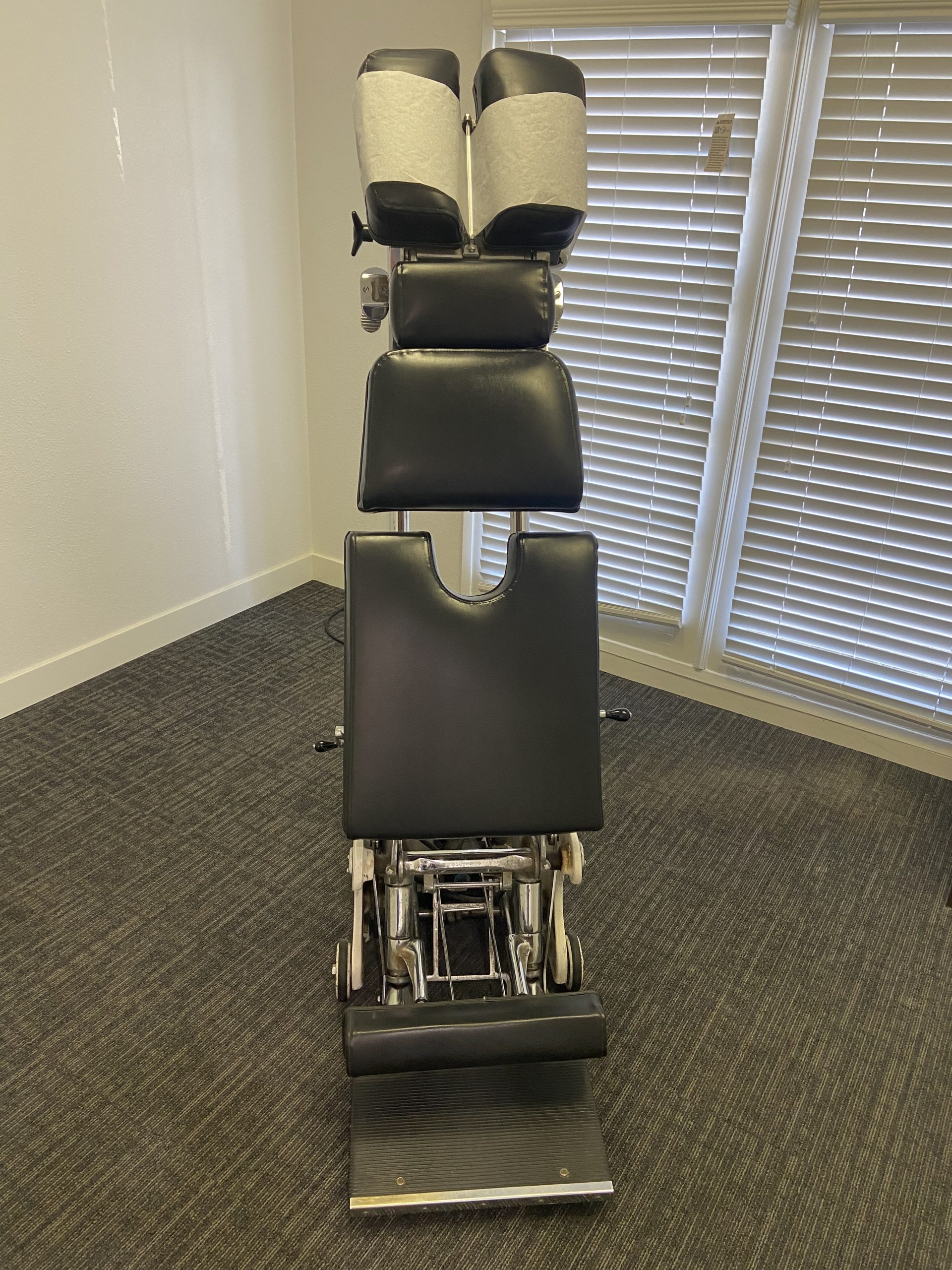 Chiropractic Table Zenith 210 Hylo