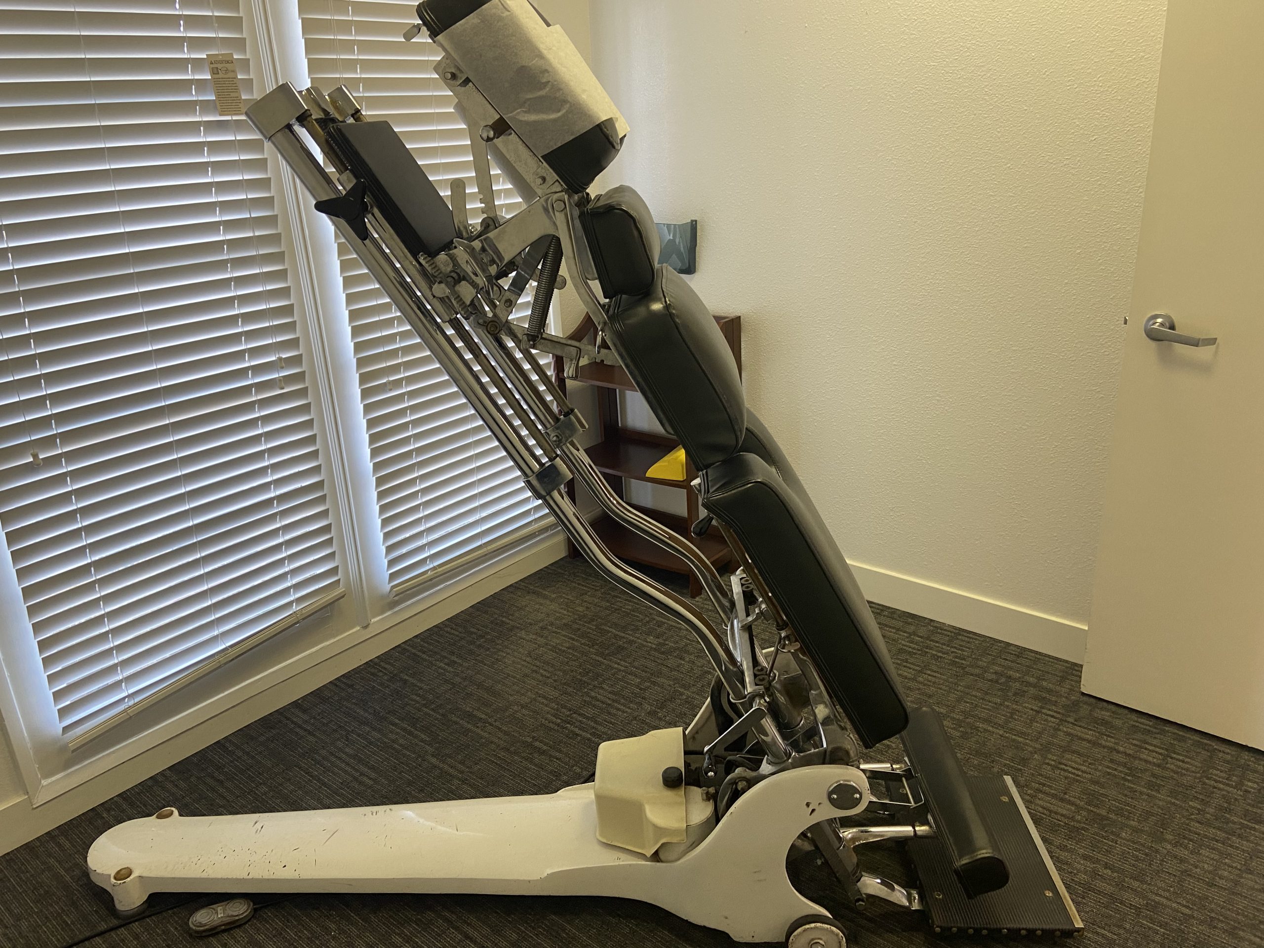 Chiropractic Table Zenith 210 Hylo