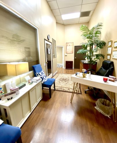 Encino Treatment Room Available