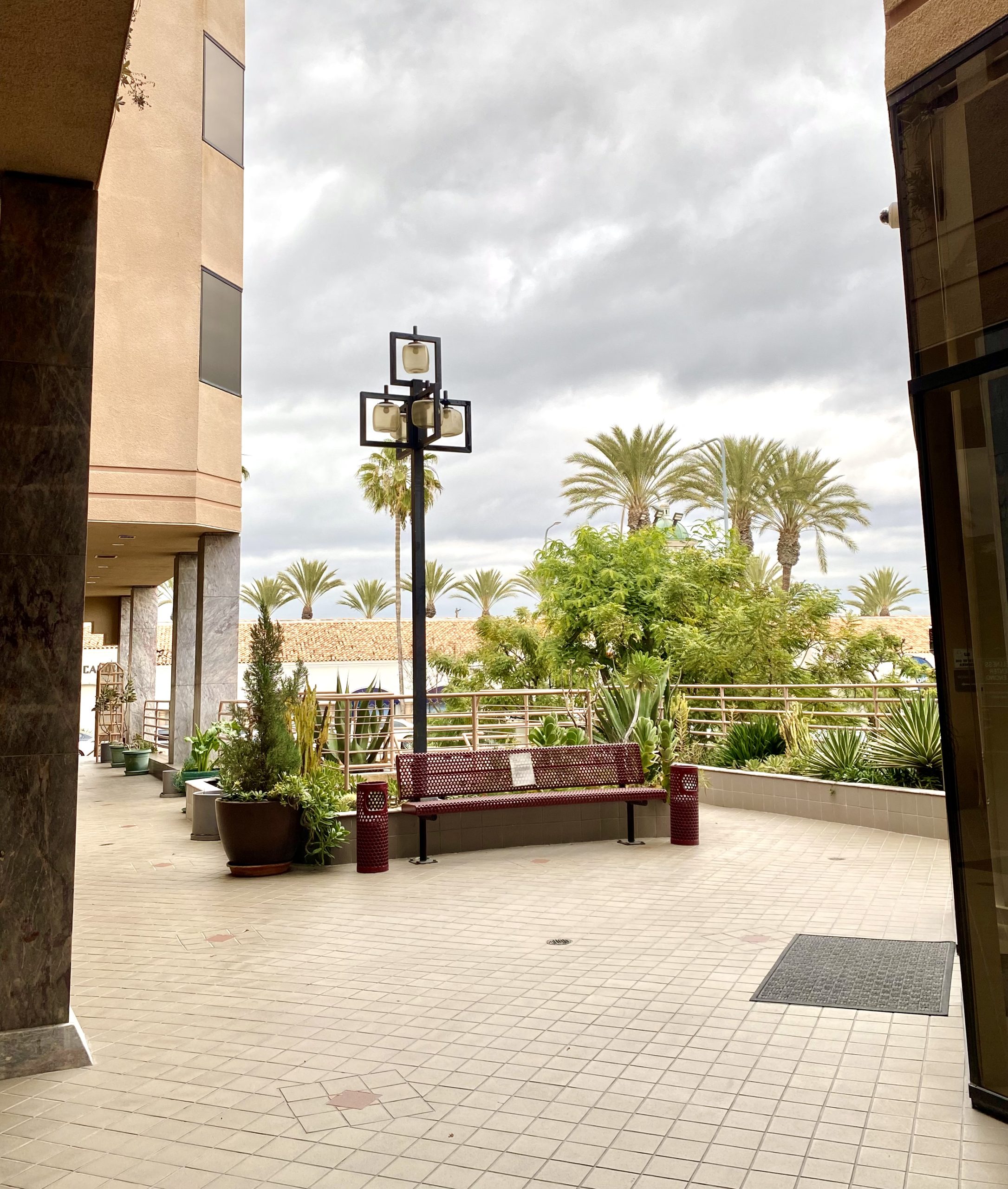 Encino Treatment Room Available