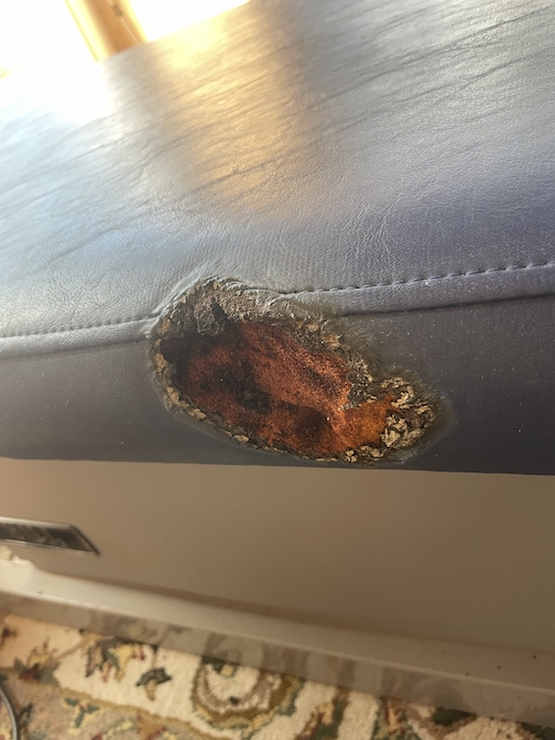 Hill Adjustable Adjusting Table