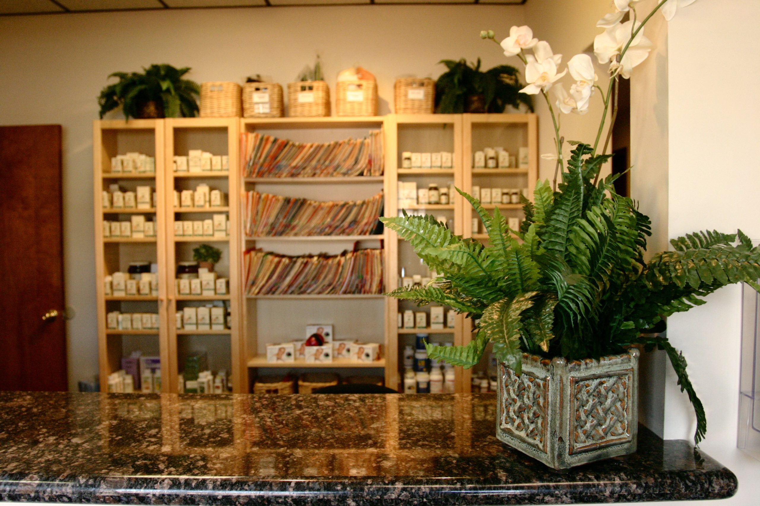 BURBANK- Share office