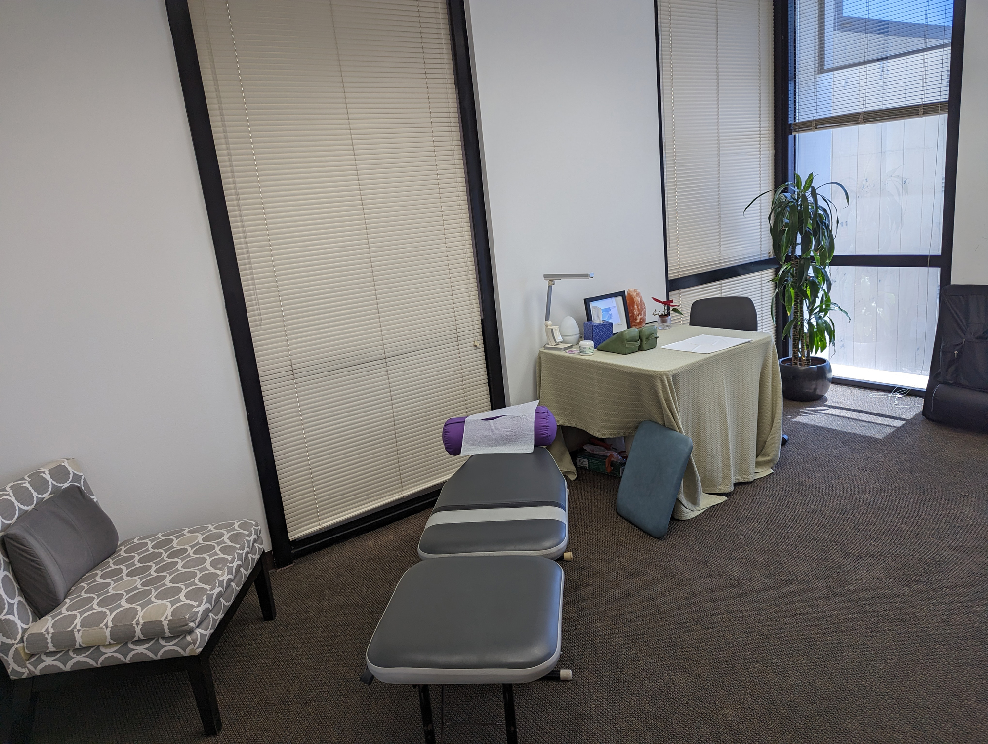 At 6404 Wilshire Blv. Su. 700 LA CA