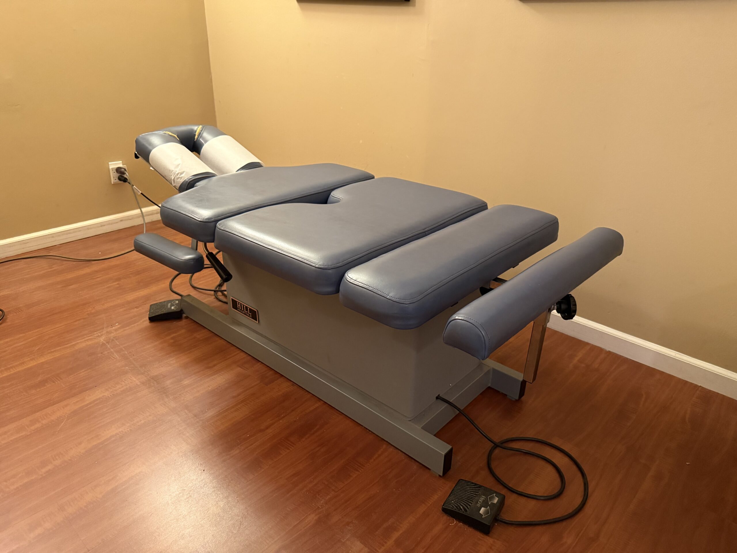 Hill HA 90-C Elevation Table+stool